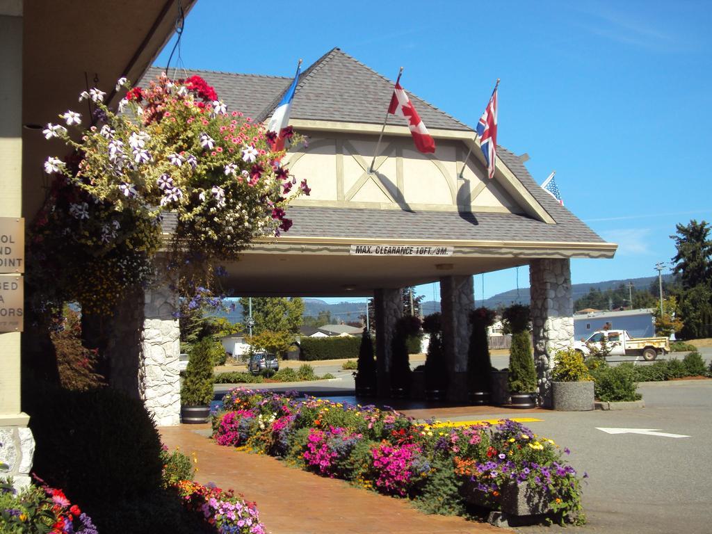 The Hospitality Inn Port Alberni Exterior photo